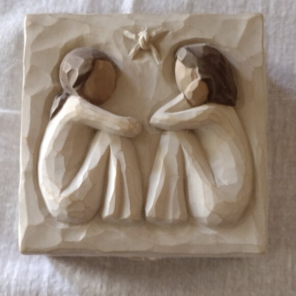 Willow Tree "Friendship" Small Trinket Box Susan Lordi 2003 - Picture 1 of 12